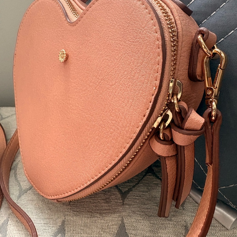 LC Lauren Conrad Heart-Shaped Crossbody Bag in Blush